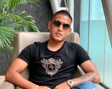 伟德体育app-首位完成退籍的归化！外媒：萧涛涛已恢复秘鲁国籍