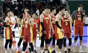 伟德体育-中国男篮最新大名单公布，赵睿不受影响，周琦淘汰，徐杰终于入选